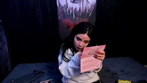 Snapshot of kylie_foxx1 chatting on 15, 10, 2025 submissive demon Please help me to reach 500 thumbs up online show from 15, 10, 2025