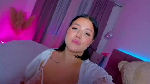 Kylie Lips online show from 18, 9, 2025