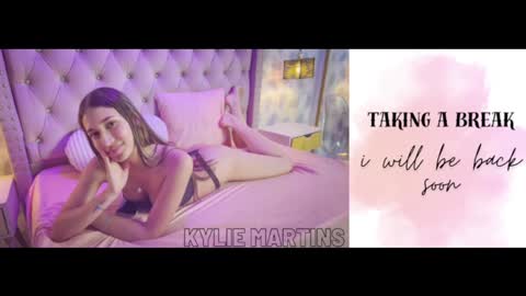 Snapshot of kylie_martins chatting on 19, 1, 2025 Kylie online show from 19, 1, 2025