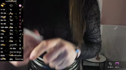 Kylie online show from 25, 1, 2025