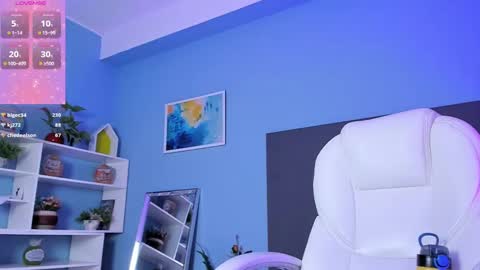 Kylie Reyes  online show from 8, 3, 2025