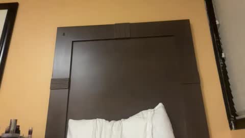 kylie_star30 online show from 25, 3, 2026