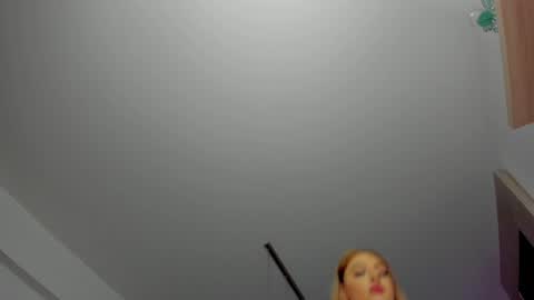 Snapshot of kylieety chatting on 13, 1, 2025 KYLIE online show from 13, 1, 2025