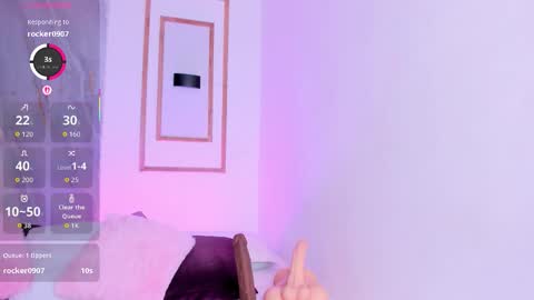 Snapshot of kyliegomez chatting on 13, 9, 2025 Kylie online show from 13, 9, 2025