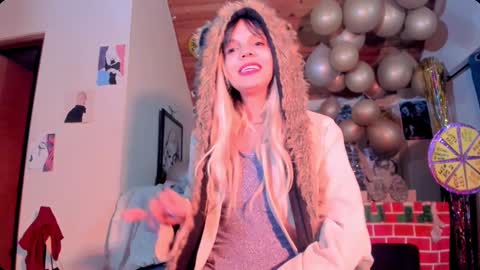 Snapshot of kyliekandy chatting on 1, 1, 2025 online show from 1, 1, 2025