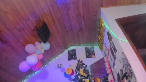 Snapshot of kyliekandy chatting on 19, 12, 2025 online show from 19, 12, 2025