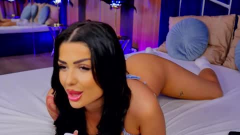 Snapshot of kyliekroftt chatting on 22, 11, 2025 Jenny online show from 22, 11, 2025