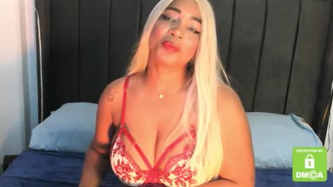 kylie white boobs online show from 4, 12, 2025