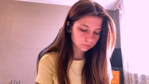 Snapshot of kymberlychimes chatting on 18, 4, 2026 Kary online show from 18, 4, 2026