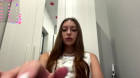 Selena online show from 10, 4, 2026