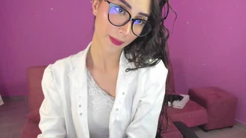 Kym Giraldo online show from 23, 2, 2025