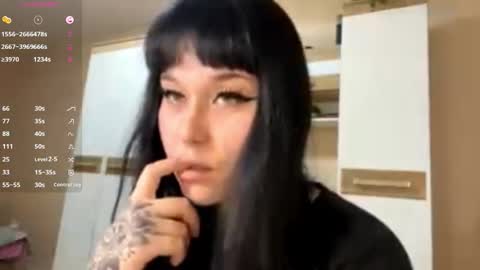 Snapshot of kyongsevenbergen chatting on 15, 11, 2025 Eva online show from 15, 11, 2025