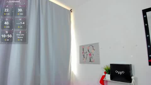 Snapshot of kyoto_sr chatting on 5, 12, 2025 Alejandra online show from 5, 12, 2025