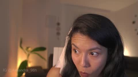 schedule 300 pm - 1100pm colombia time online show from 28, 2, 2026