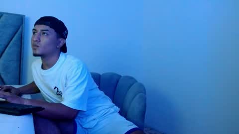 Snapshot of kyro_estrada chatting on 15, 12, 2025 kyro_estrada online show from 15, 12, 2025