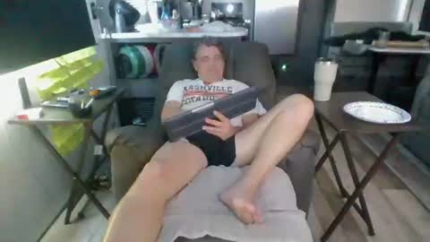 Snapshot of l8tniter chatting on 15, 11, 2025 l8tniter online show from 15, 11, 2025