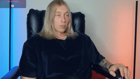 Snapshot of l_adonis_l chatting on 3, 11, 2025 Adonis online show from 3, 11, 2025