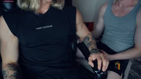 Snapshot of l_adonis_l chatting on 30, 11, 2025 Adonis online show from 30, 11, 2025