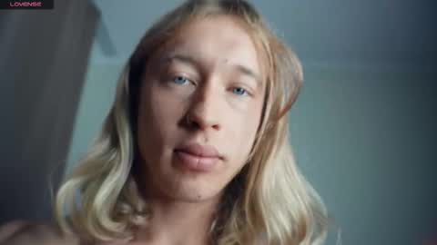 Snapshot of l_adonis_l chatting on 4, 12, 2025 Adonis online show from 4, 12, 2025