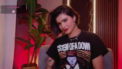 Snapshot of la_diabla_111_ chatting on 4, 10, 2025 Karime online show from 4, 10, 2025