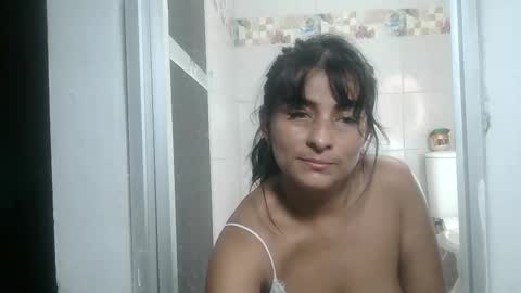 Snapshot of la_wuaifu1 chatting on 16, 11, 2025 la_wuaifu1 online show from 16, 11, 2025