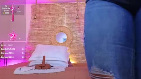 Cris  online show from 4, 3, 2025