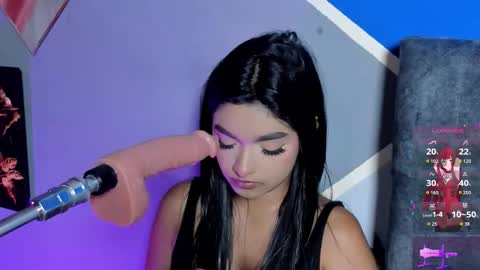 Snapshot of laau_hot1 chatting on 15, 11, 2025 danny online show from 15, 11, 2025