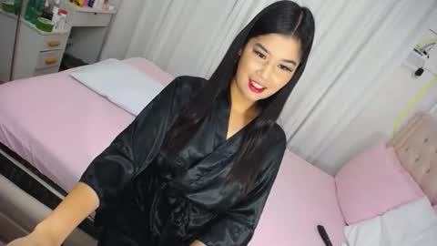 Snapshot of labonita_carla chatting on 29, 11, 2025 CARLA online show from 29, 11, 2025