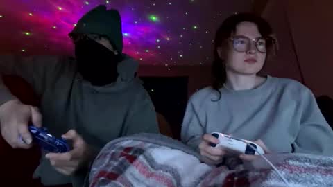 lacedinsin online show from 15, 4, 2026