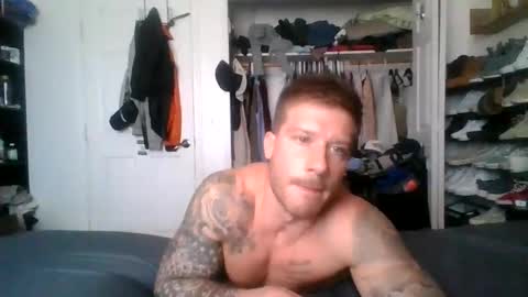 Snapshot of lacrioxcum18 chatting on 10, 9, 2025 lacrioxcum18 online show from 10, 9, 2025