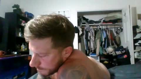 Snapshot of lacrioxcum18 chatting on 11, 10, 2025 lacrioxcum18 online show from 11, 10, 2025