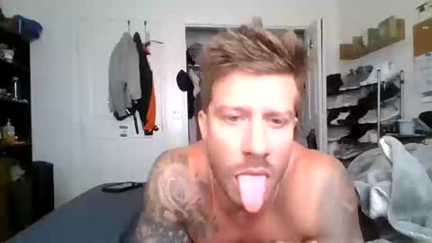 Snapshot of lacrioxcum18 chatting on 16, 10, 2025 lacrioxcum18 online show from 16, 10, 2025