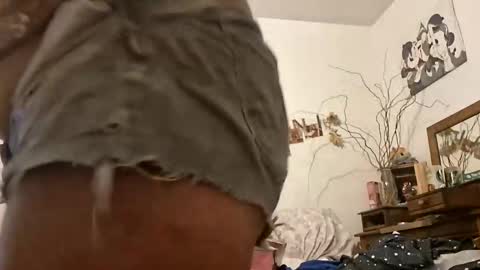Snapshot of lacybell chatting on 8, 6, 2026 lacybell online show from 8, 6, 2026