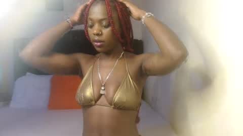 Snapshot of ladasha_montaz chatting on 3, 11, 2025 ladasha online show from 3, 11, 2025