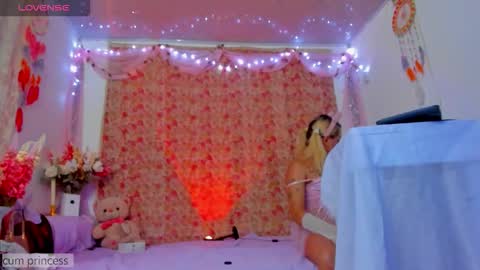 Laden And Juan online show from 22, 11, 2025