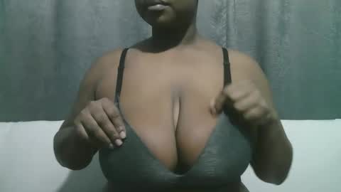 lady_dearra online show from 6, 10, 2025