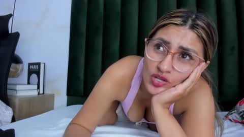 Snapshot of lady_falcon chatting on 30, 1, 2025 LADY online show from 30, 1, 2025