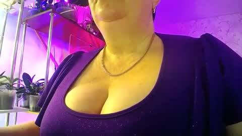 Lady Gloria online show from 25, 2, 2026