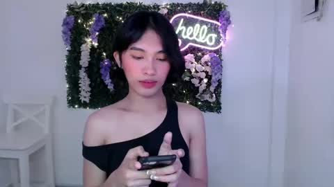   online show from 13, 1, 2025