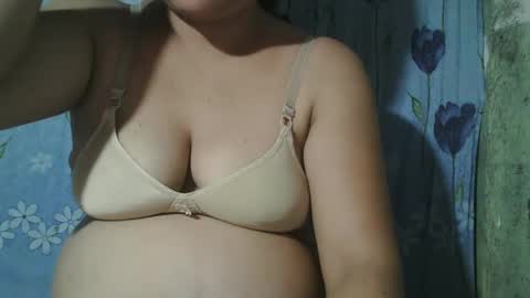 Snapshot of lady_love063 chatting on 23, 1, 2025 lady_love063 online show from 23, 1, 2025