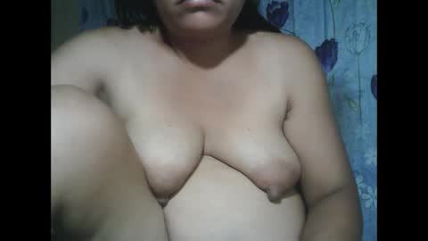 Snapshot of lady_love063 chatting on 28, 11, 2025 lady_love063 online show from 28, 11, 2025