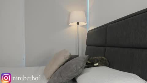    700  1300 -5 online show from 28, 2, 2025