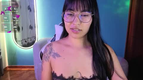 Lady Violet Bridgerton online show from 3, 10, 2025