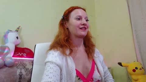 Snapshot of ladybigsmile chatting on 9, 2, 2025 Sima Ladybigsmile online show from 9, 2, 2025