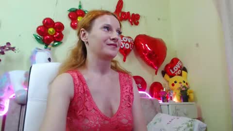 Snapshot of ladybigsmile chatting on 2, 3, 2025 Sima Ladybigsmile online show from 2, 3, 2025