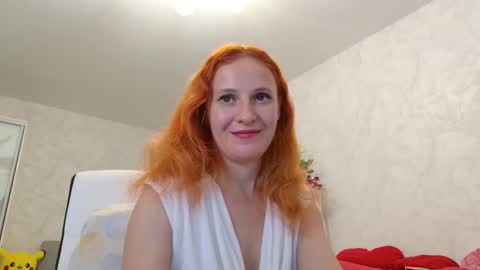 Snapshot of ladybigsmile chatting on 21, 10, 2025 Sima Ladybigsmile online show from 21, 10, 2025