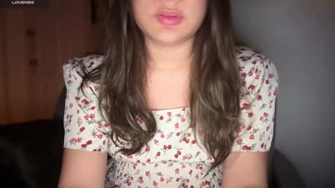 Snapshot of ladybird21 chatting on 26, 10, 2025 Aria online show from 26, 10, 2025