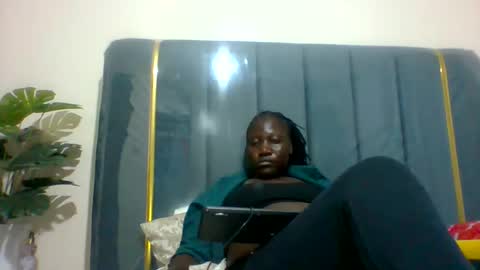 lindah32 online show from 16, 12, 2024