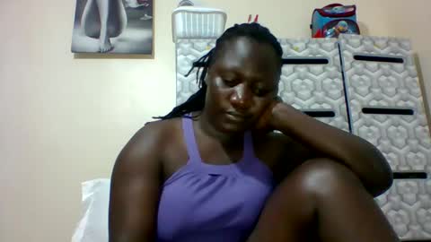 lindah32 online show from 1, 1, 2025