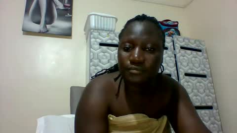 lindah32 online show from 2, 1, 2025